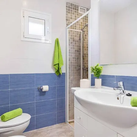 Marismas Sombra Villa *