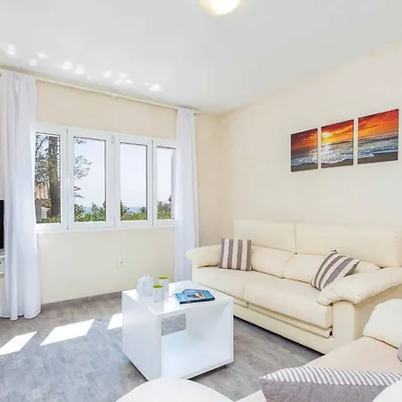 Marismas Sombra Villa *